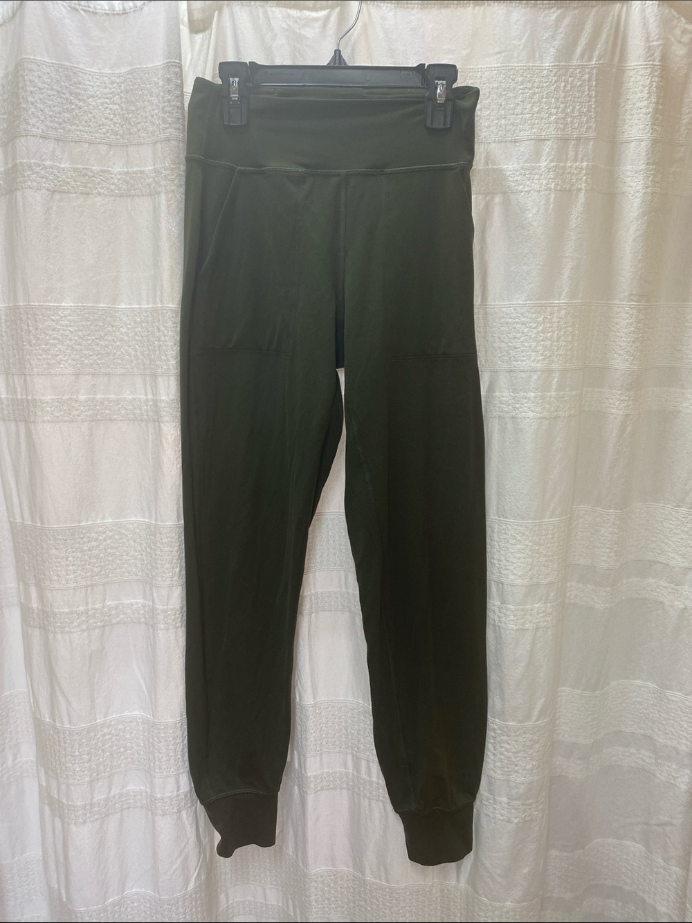 lululemon athletica green Joggers